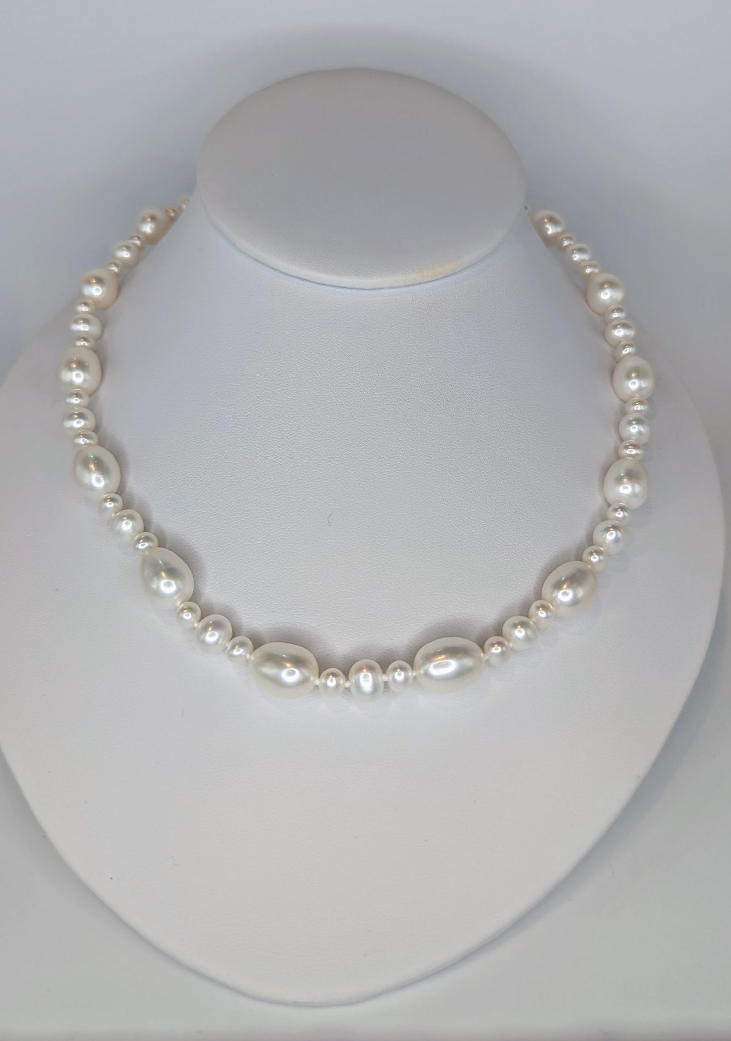 18" pearl necklace white