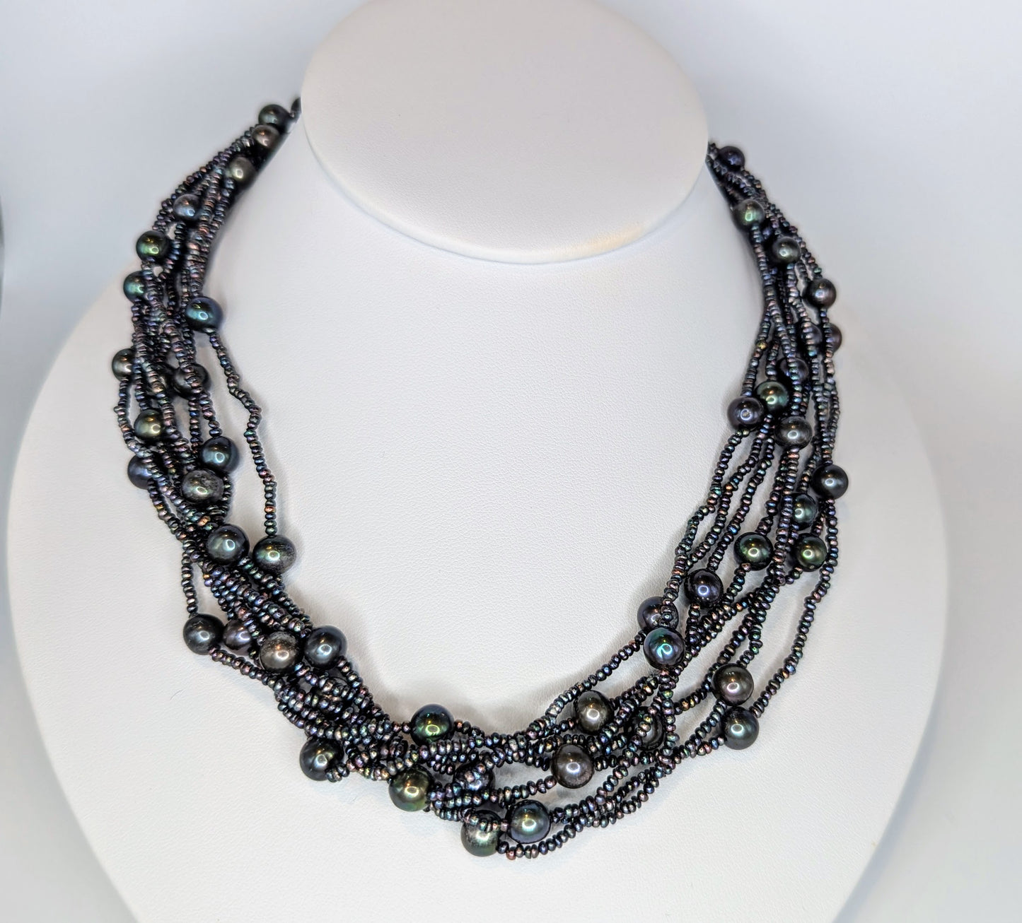 8 stranded black pearl necklace 18"