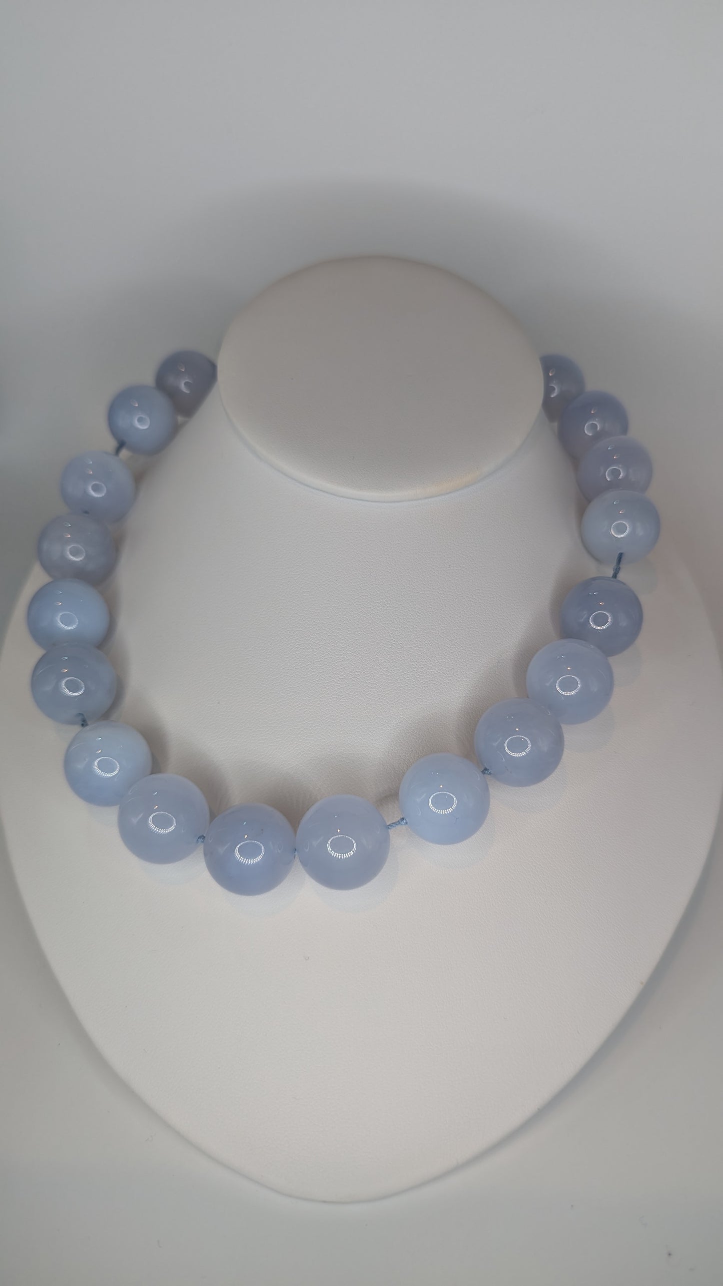 blue lace beaded necklace 18" with magnetic clasp