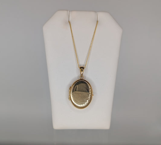 Precious Metal (No Stones) Locket